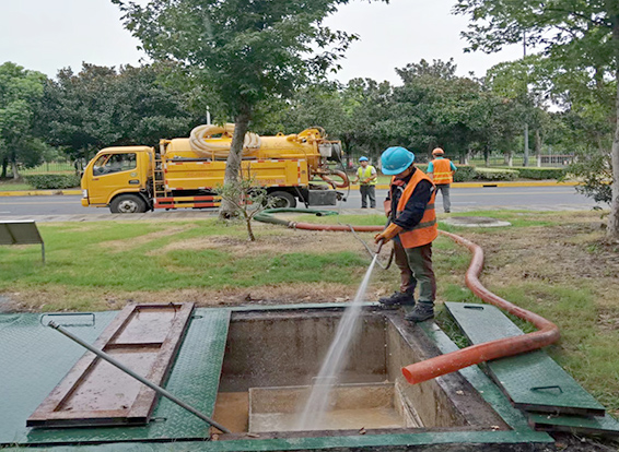 大渡口化油池清理